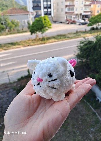 Beyaz Peluş Oyuncak Kedi