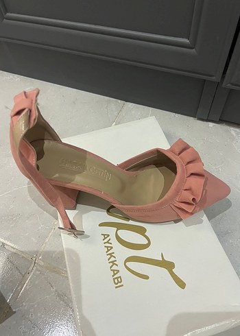Diğer Pembe Fırfırlı Stiletto Kadın Topuklu Ayakkabı