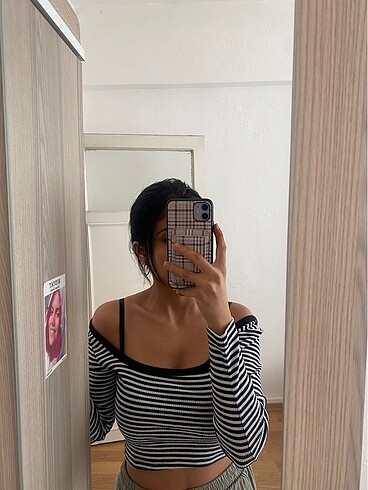 s Beden Kare yaka crop