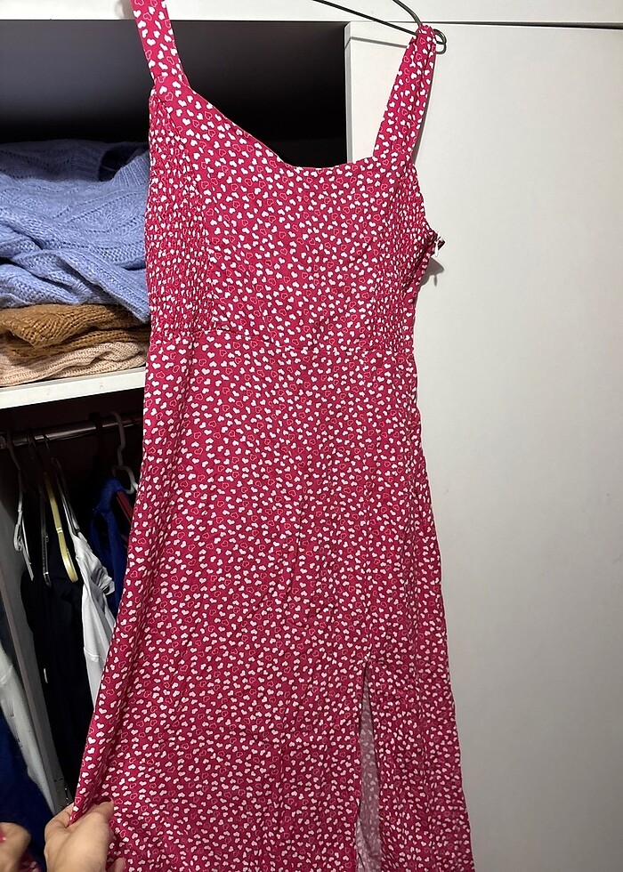 Yırtmaçlı kalp desenli elbise - Görsel 3