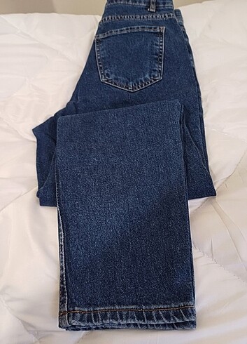 26 Beden mavi Renk Mom fit jean