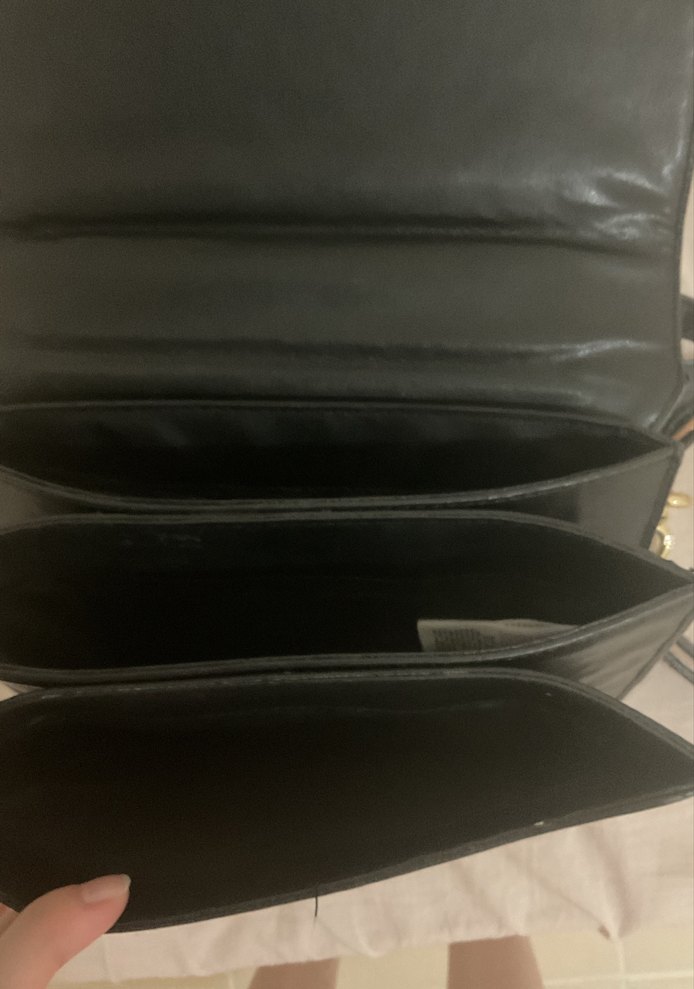 Zincir Detaylı Siyah Deri Çanta - Görsel 3