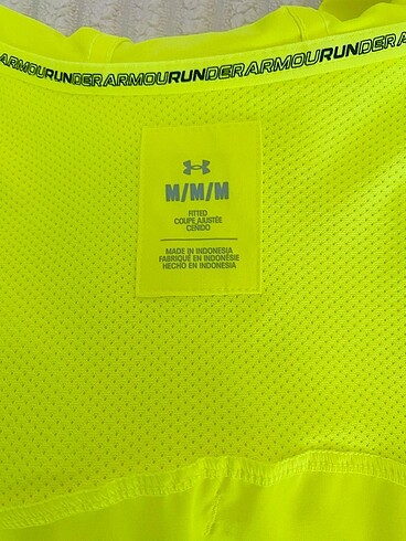 m Beden Under armour kolu ceketi