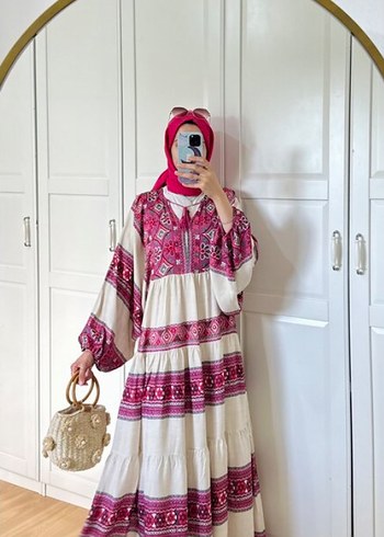 Püsküllü Pembe Etnik Desenli Uzun Bohem Elbise