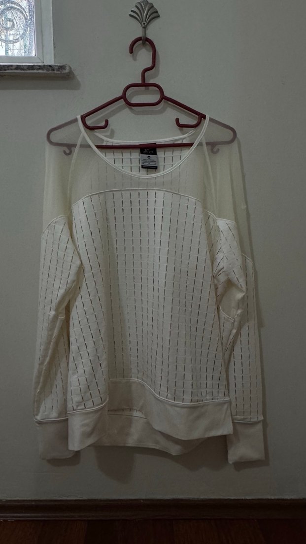 Beyaz Drapeli Uzun Kollu Kadın Bluz - Görsel 2