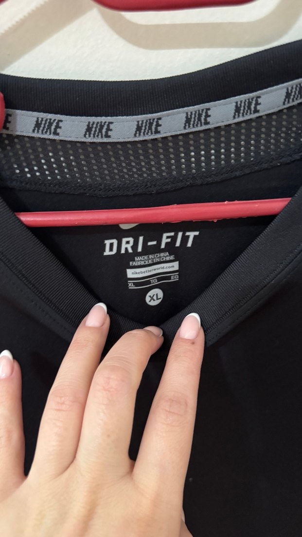 Siyah Nike Dri-Fit Erkek Tişört - Görsel 3