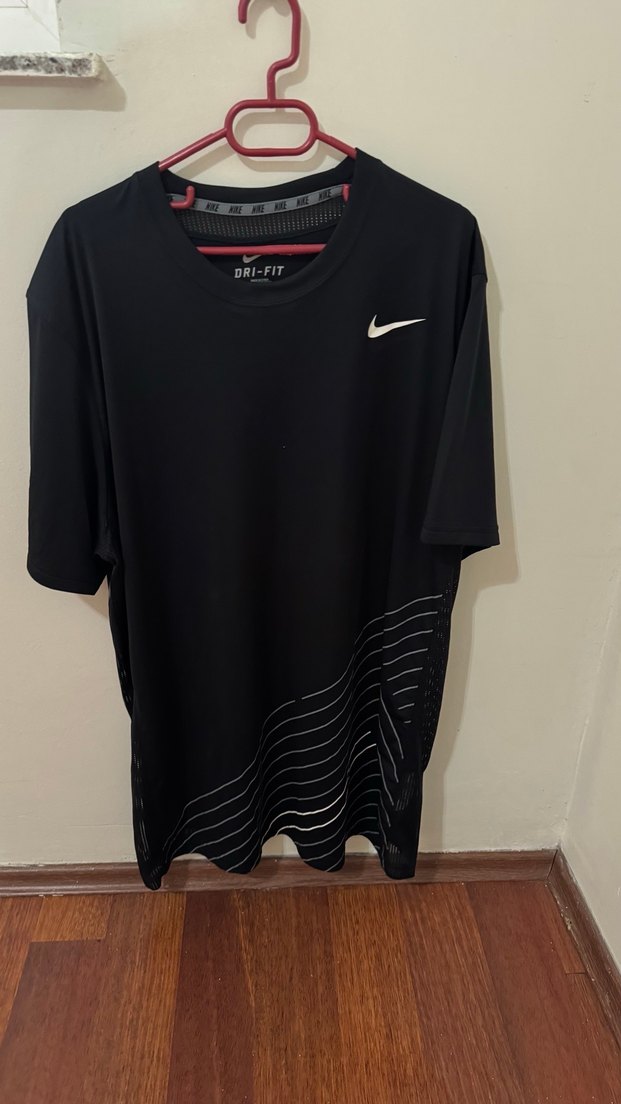 Siyah Nike Dri-Fit Erkek Tişört - Görsel 2