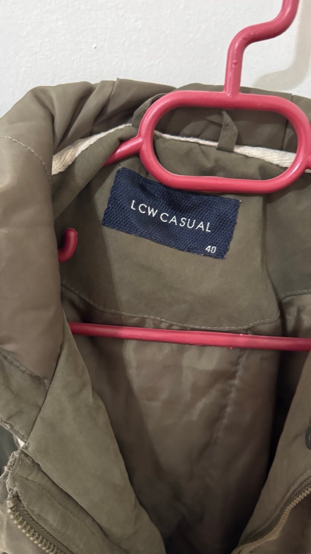 Haki yeşili kadın mont - Görsel 2