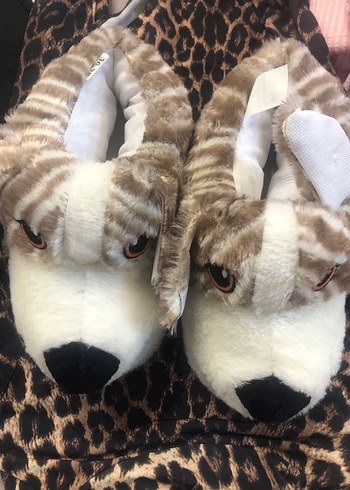 Panduf ev botu Kürk Detaylı Zebra Desenli Kadın Ev Terliği