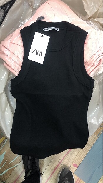 Zara crop halteryaka siyah
