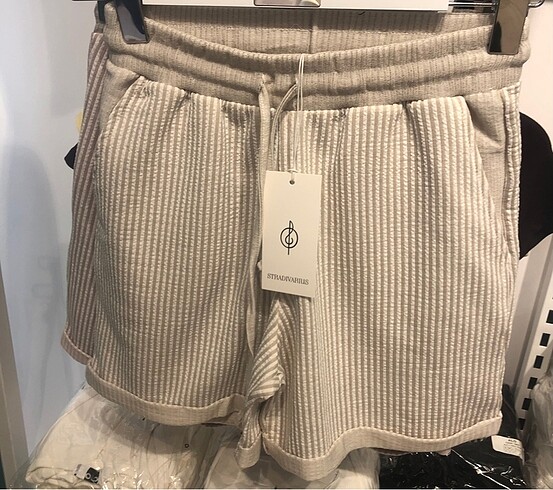 xl Beden Stradivarius şort