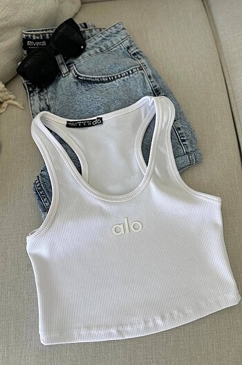 Alo yoga crop atlet fitilli