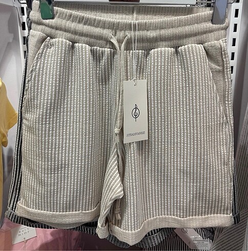m Beden Stradivarius şort lacivert çizgili