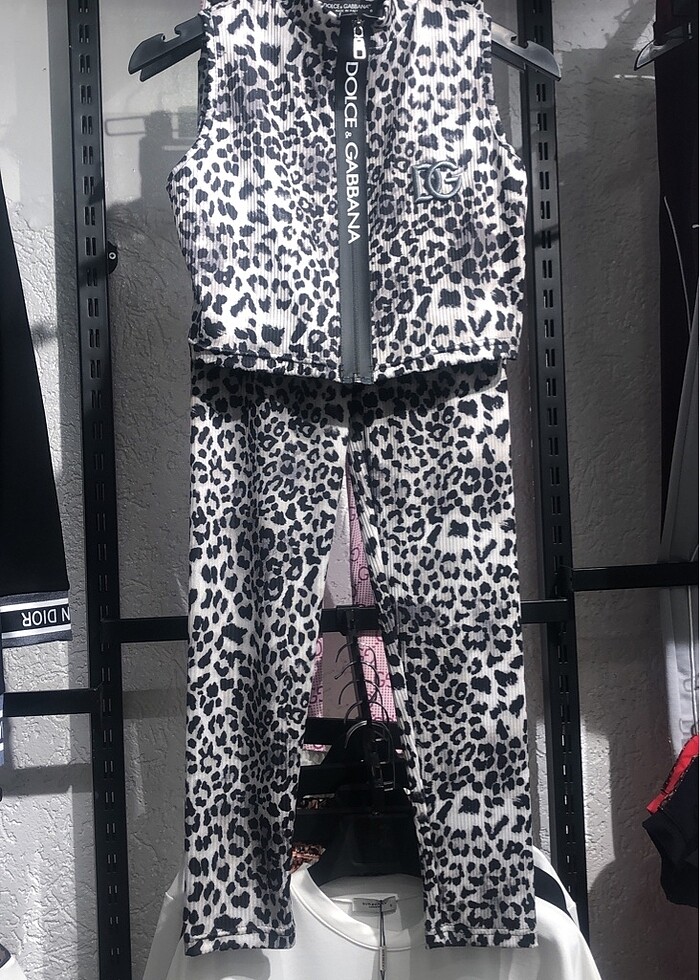 Dolce Gabbana takım - Görsel 3