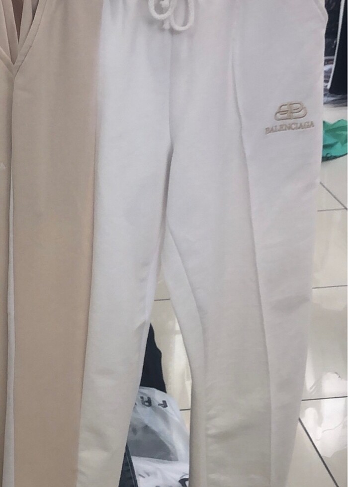 Balenciaga ikili takım - Görsel 3