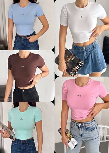 Alo yoga Crop Kadın Siyah Mini Tişört, Kısa Kollu, Crop - Görsel 3