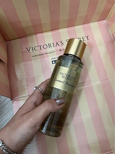 VICTORIAS?S SECRET ????