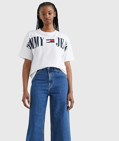 xs Beden Tommy hilfiger t-shirt