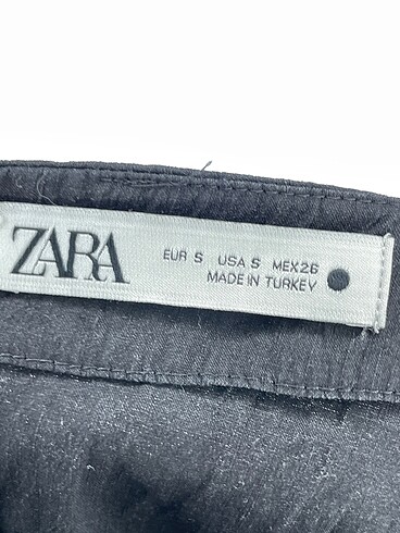s Beden siyah Renk Zara Kısa Elbise %70 İndirimli.