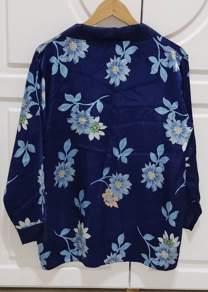 Benim UNDER WEAR L Parlament Mavi saten çiçekli cepli pijama üst - Görsel 3