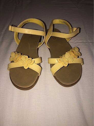 30 Beden sarı Renk Cuaceke couture 30 numara sarı sandalet