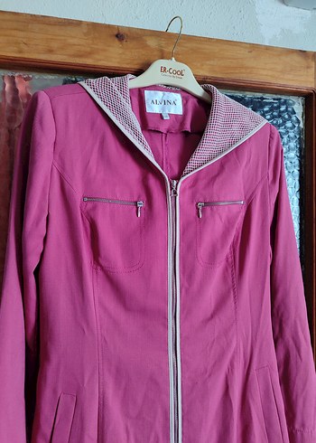 Pembe Fermuarlı Şapkalı Uzun Pardesü