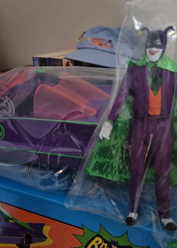  McFarlane Batmobile & The Joker figürü