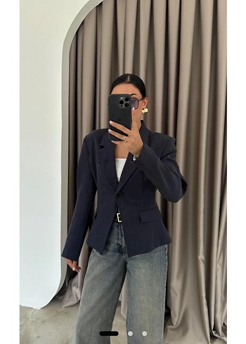 Zara Kadın Belden Oturtmalı Blazer Ceket