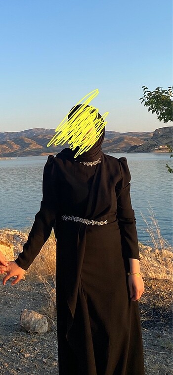 Siyah taşlı tesettür abiye elbise