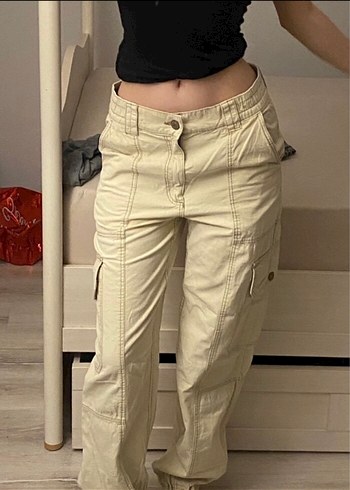 Pull and Bear Pull and bear kargo pantolon