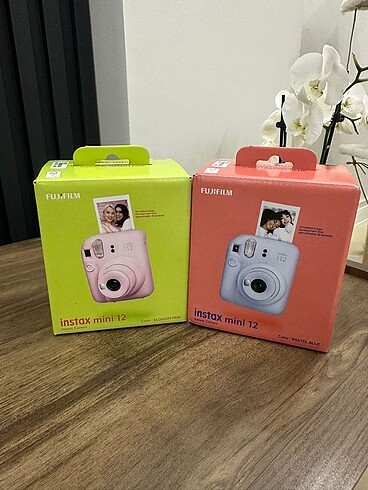 Fujifilm instax mini 12
