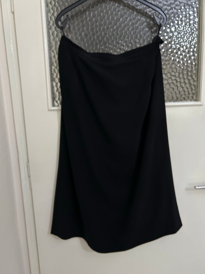 Siyah Uzun Kadın Etek - Görsel 3