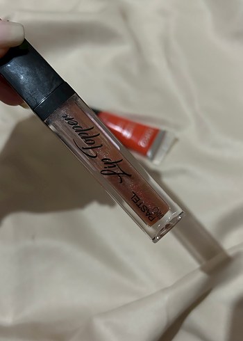 İki adet lip gloss - Görsel 3
