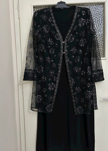 Siyah Nakışlı Uzun Dantel Abiye Elbise - Görsel 3