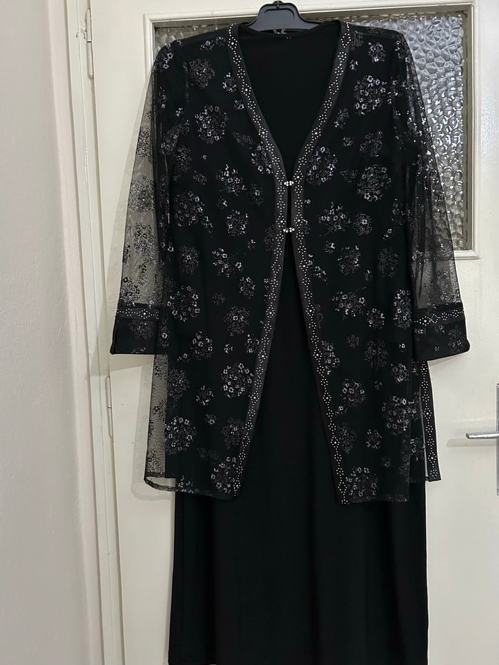 Siyah Nakışlı Uzun Dantel Abiye Elbise - Görsel 4