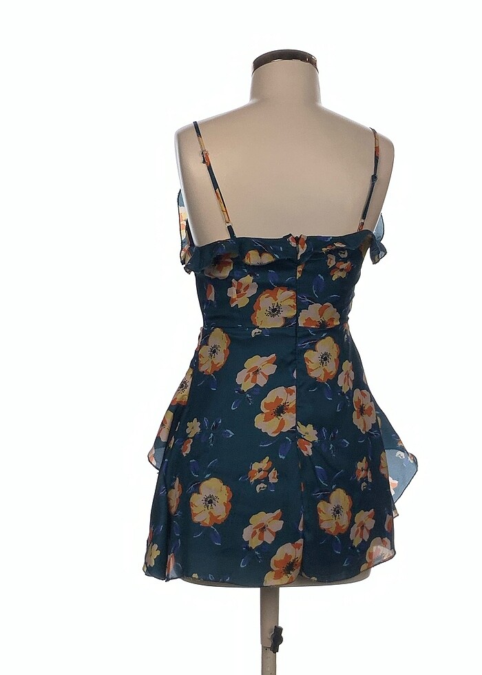 Trendyol & Milla Kısa Elbise %70 İndirimli. - Görsel 3