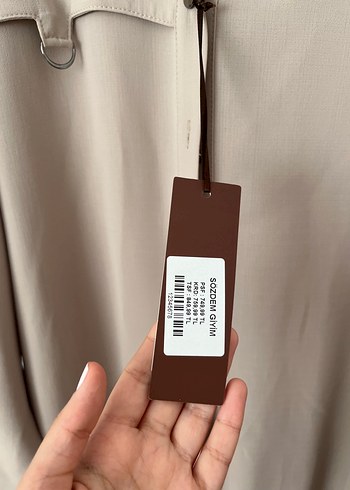 40 Beden ten rengi Renk Bej Kadın Uzun Düğmeli Trençkot