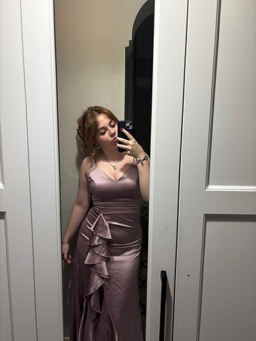 Lila elbise