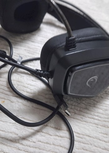 Çok Renkli Kablolu Oyun Kulaklığı - Görsel 3