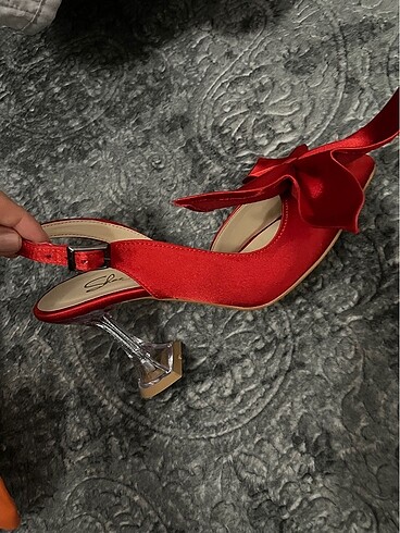 35 Beden kırmızı Renk Kırmızı topuklu ayakkabı