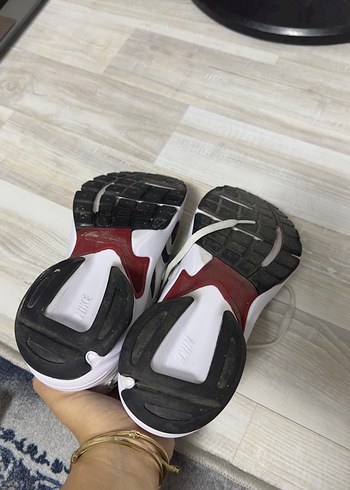 Nike Nike Beyaz Gri Bağcıklı Spor Ayakkabı