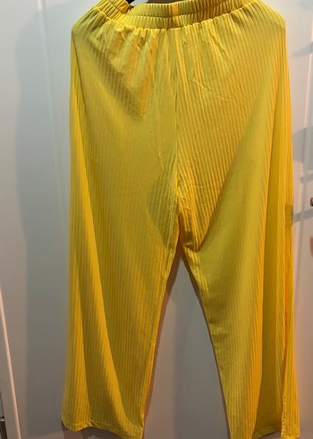 Benetton Sarı Pilili eşofman altı - Görsel 4
