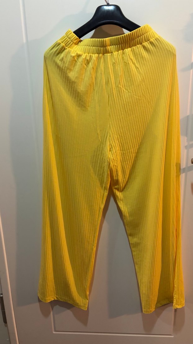 Benetton Sarı Pilili eşofman altı - Görsel 4