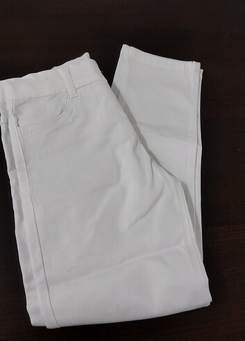 8 Yaş Beden 8 yaş erkek pantolon yeni etiketli