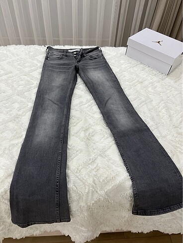Bershka Bershka low waist bootcut jean