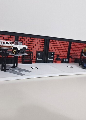 1/64 Diacast Garaj Hot Whells