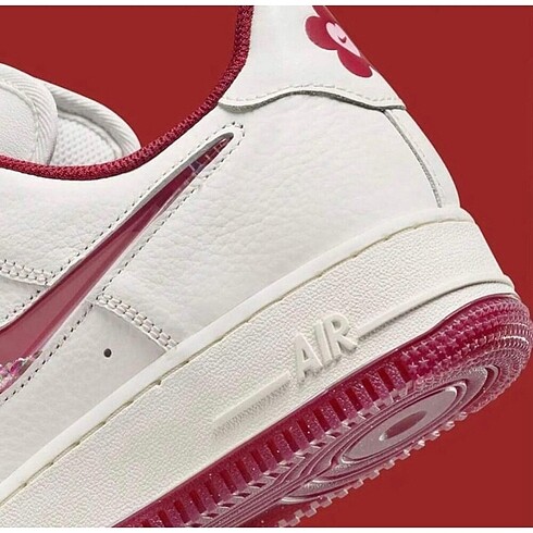 Nike Nike Airforce1 Low Valentine?s Day
