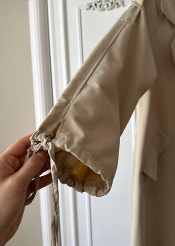 Zara Bej Düğmeli Kadın Trençkot