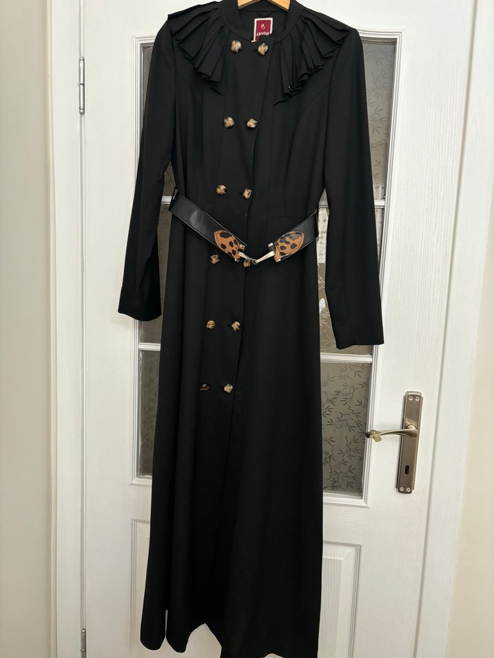 Leopar Detaylı Kemerli Siyah Deri Manto - Görsel 3