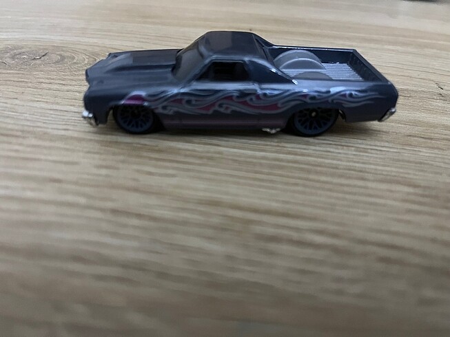 Beden Hot Wheels preimum